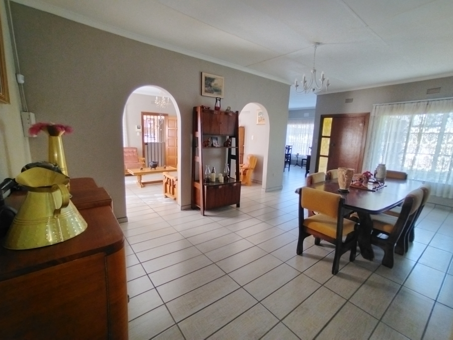 4 Bedroom Property for Sale in Jan Kempdorp Northern Cape